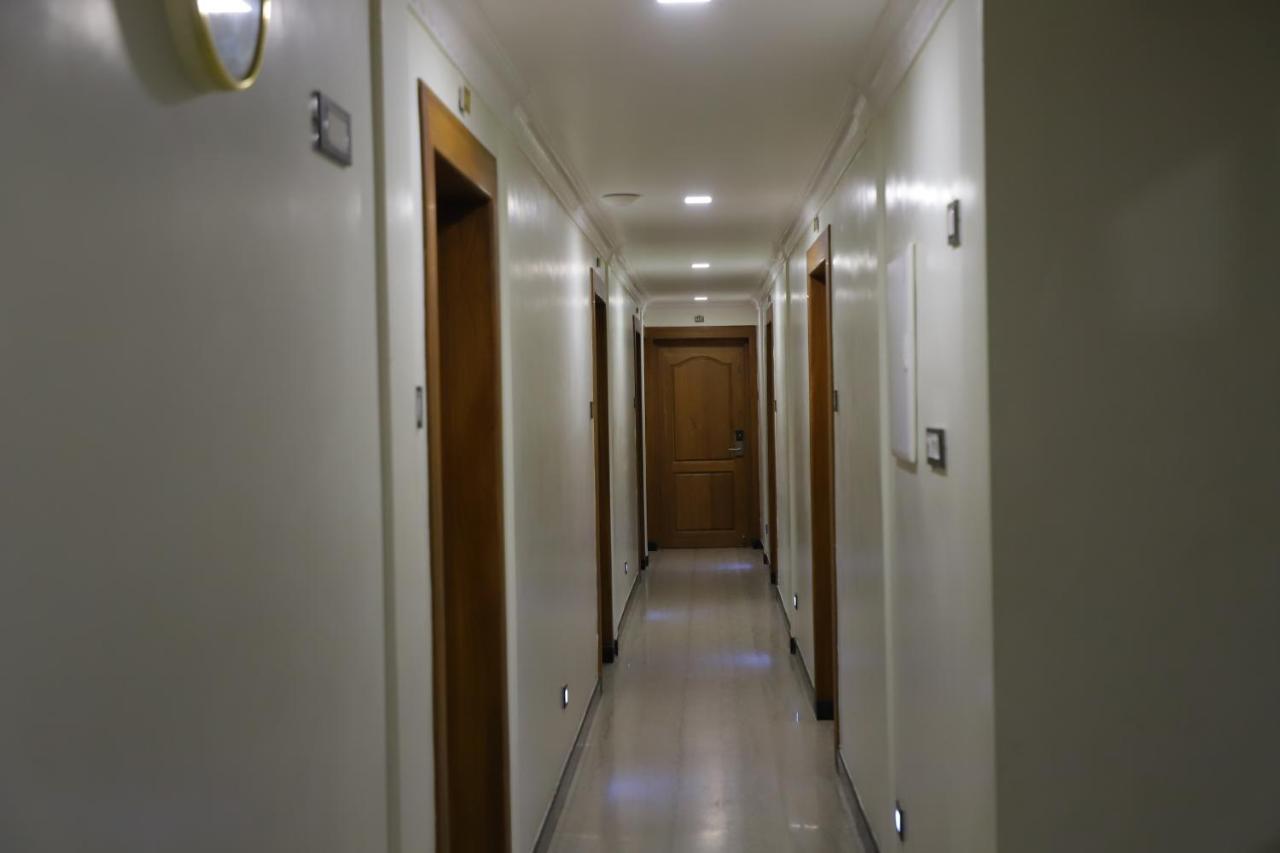 Anandha Grand Lodge Tiruchchendūr Extérieur photo